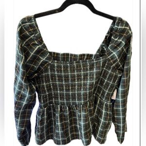 Old Navy Smocked Crepe Top NWT